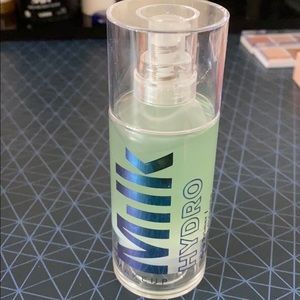 Milk hydro grip primer.